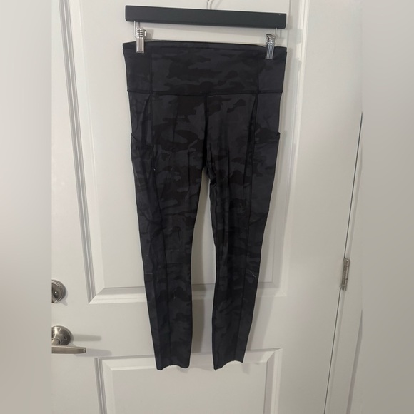 lululemon size 6 or 8 leggings - Picture 1 of 8